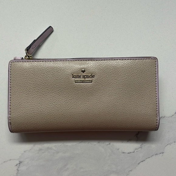 Kate Spade Wallet - Picture 1 of 6